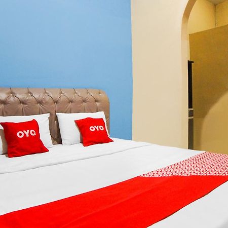 Oyo 92076 Sky Residence Cengkeh 메단 외부 사진