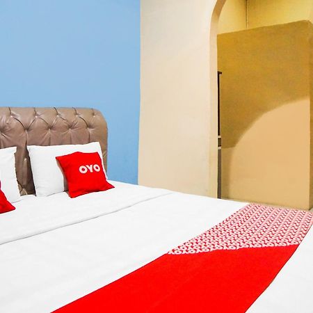 Oyo 92076 Sky Residence Cengkeh 메단 외부 사진