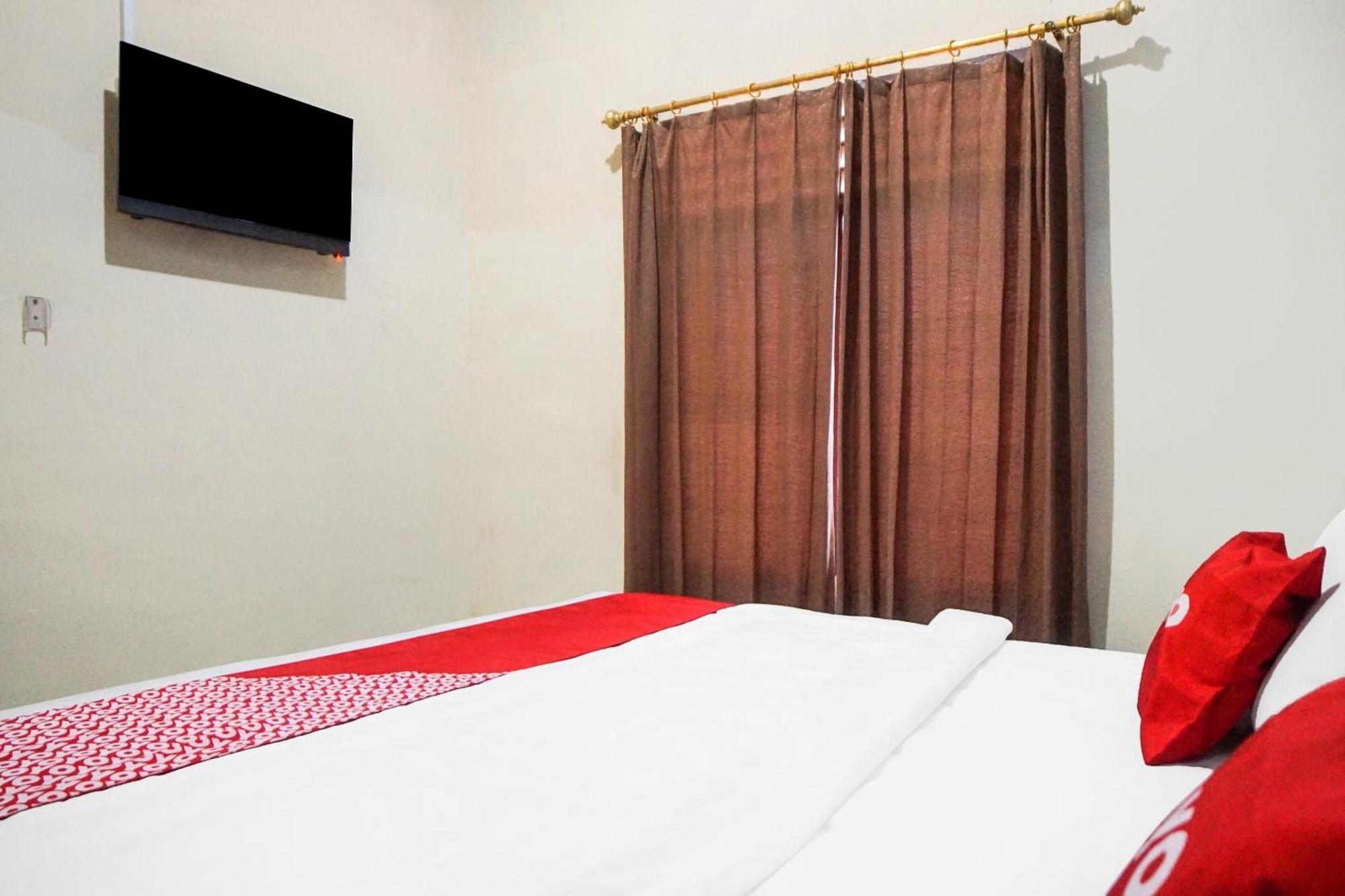 Oyo 92076 Sky Residence Cengkeh 메단 외부 사진