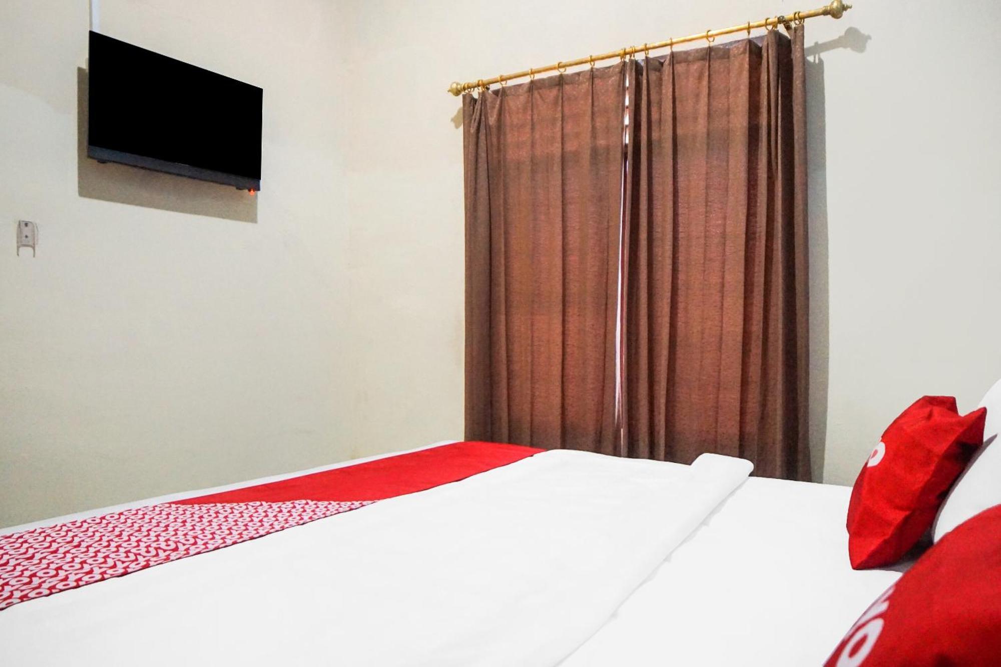 Oyo 92076 Sky Residence Cengkeh 메단 외부 사진