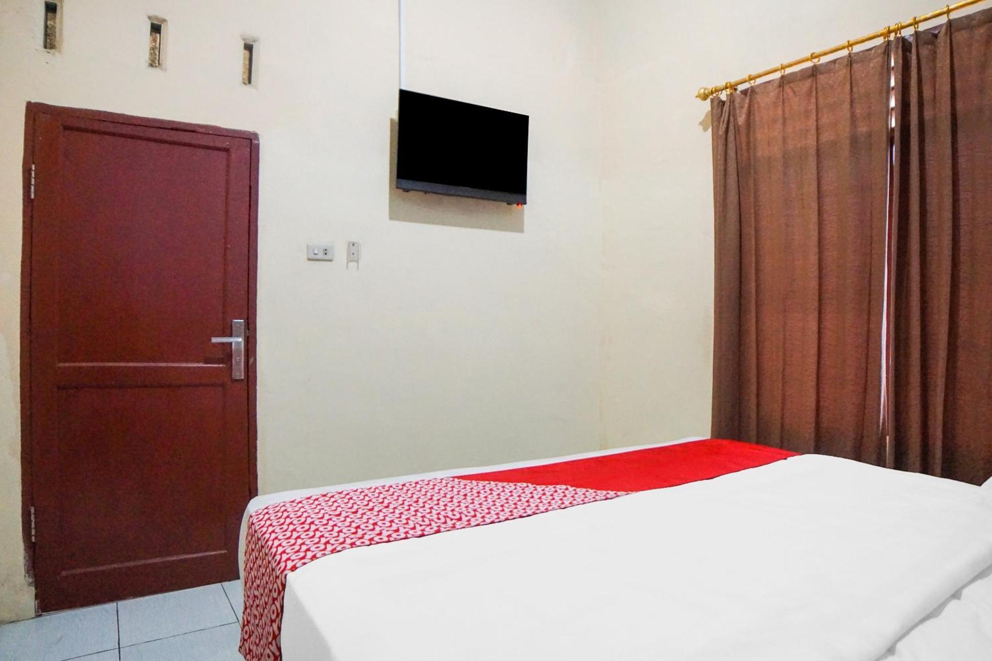 Oyo 92076 Sky Residence Cengkeh 메단 외부 사진