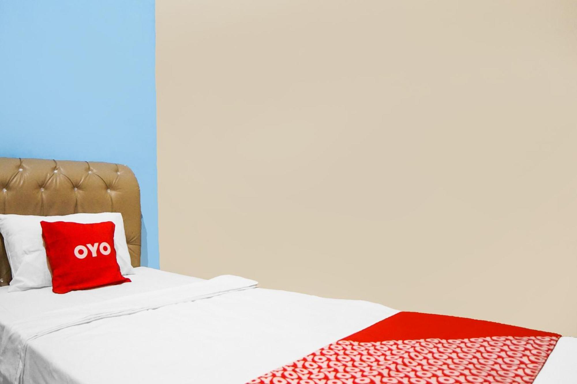 Oyo 92076 Sky Residence Cengkeh 메단 외부 사진
