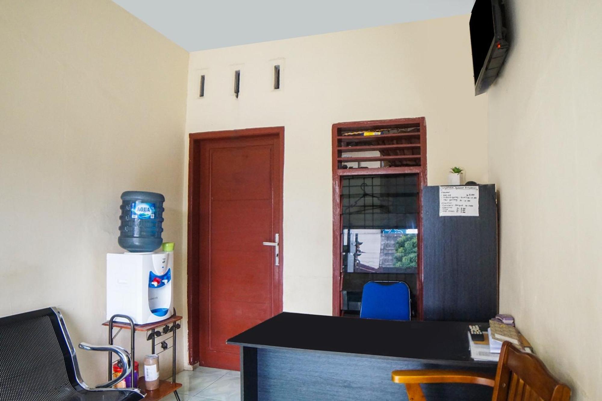 Oyo 92076 Sky Residence Cengkeh 메단 외부 사진